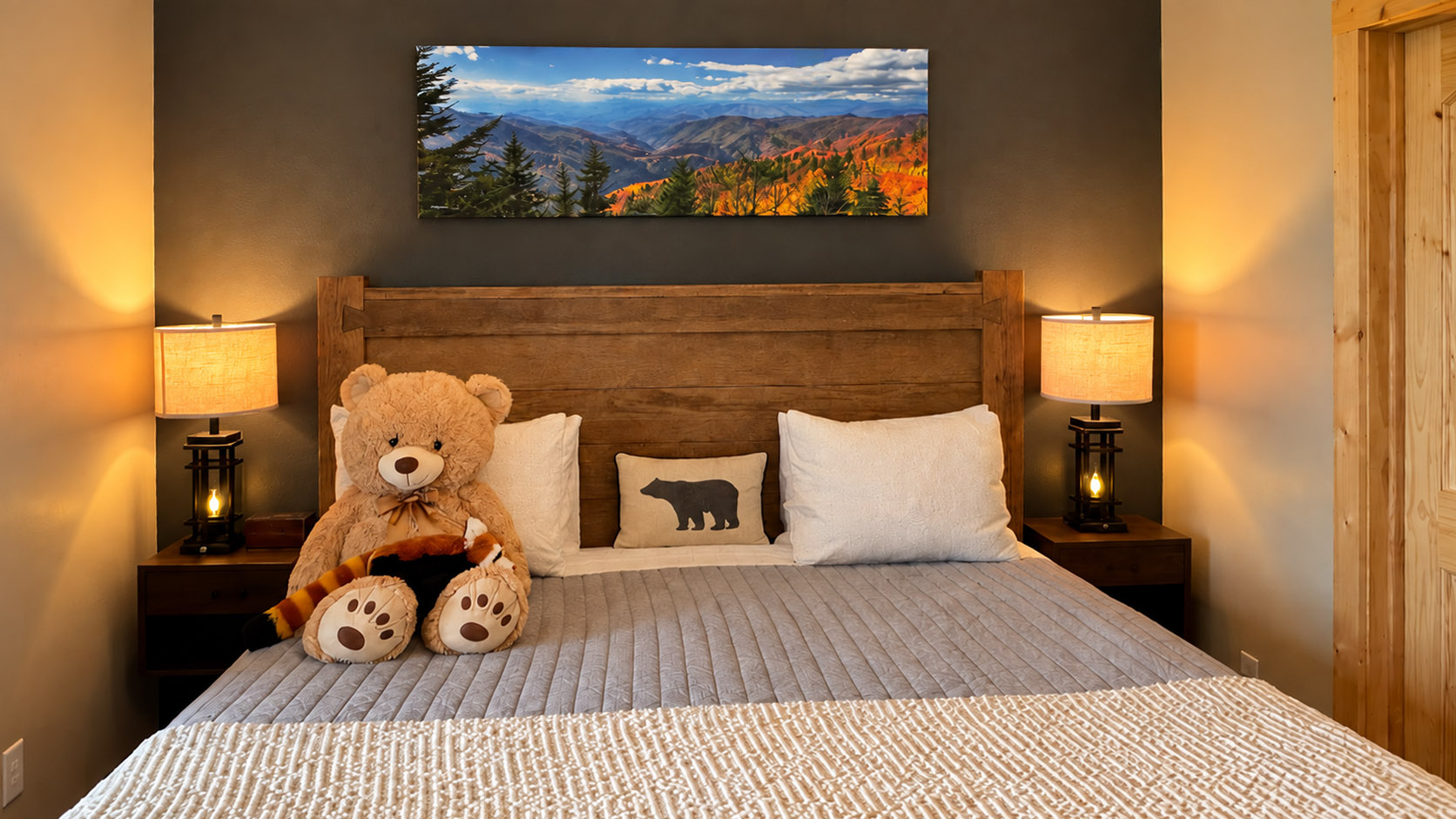 King bedroom at Elk Mountain Escape