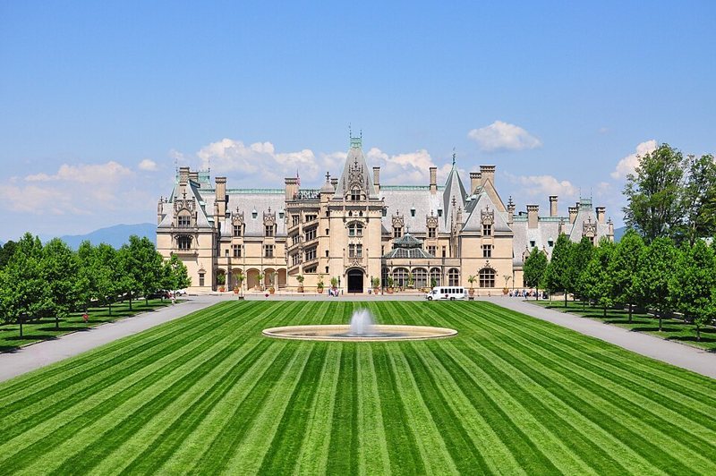 Biltmore House overlooking its green formal lawn